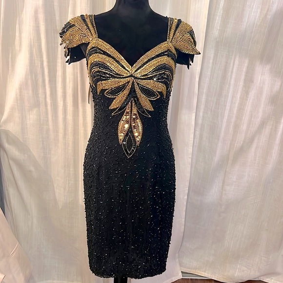 BLACK TIE Dresses & Skirts - BLACK TIE black & gold beaded formal gown vintage womens dress zipper back NWT 8